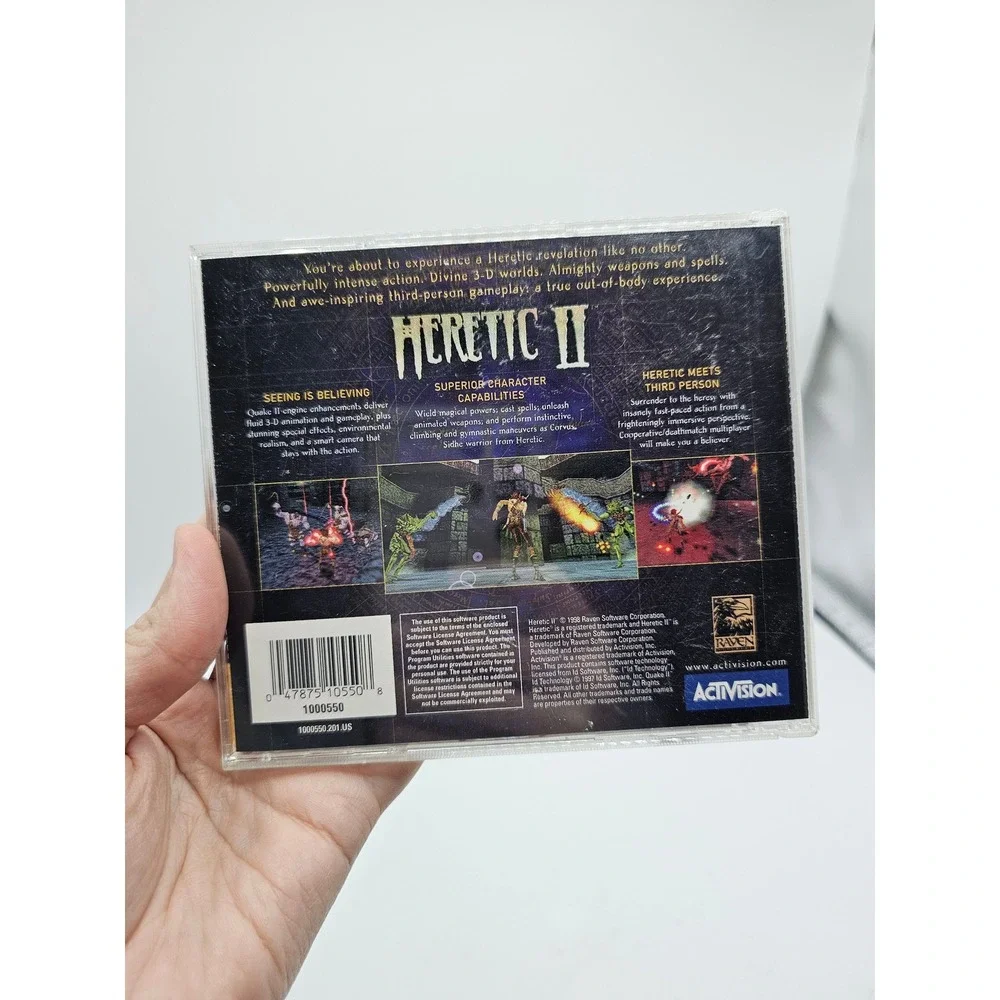 Heretic II PC Game Windows 95 98 Activision Raven Software 1998 Vintage booklet